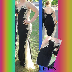 SIZE 5 7 BLACK FITTED BACKLESS FORMAL PARTY DRESS